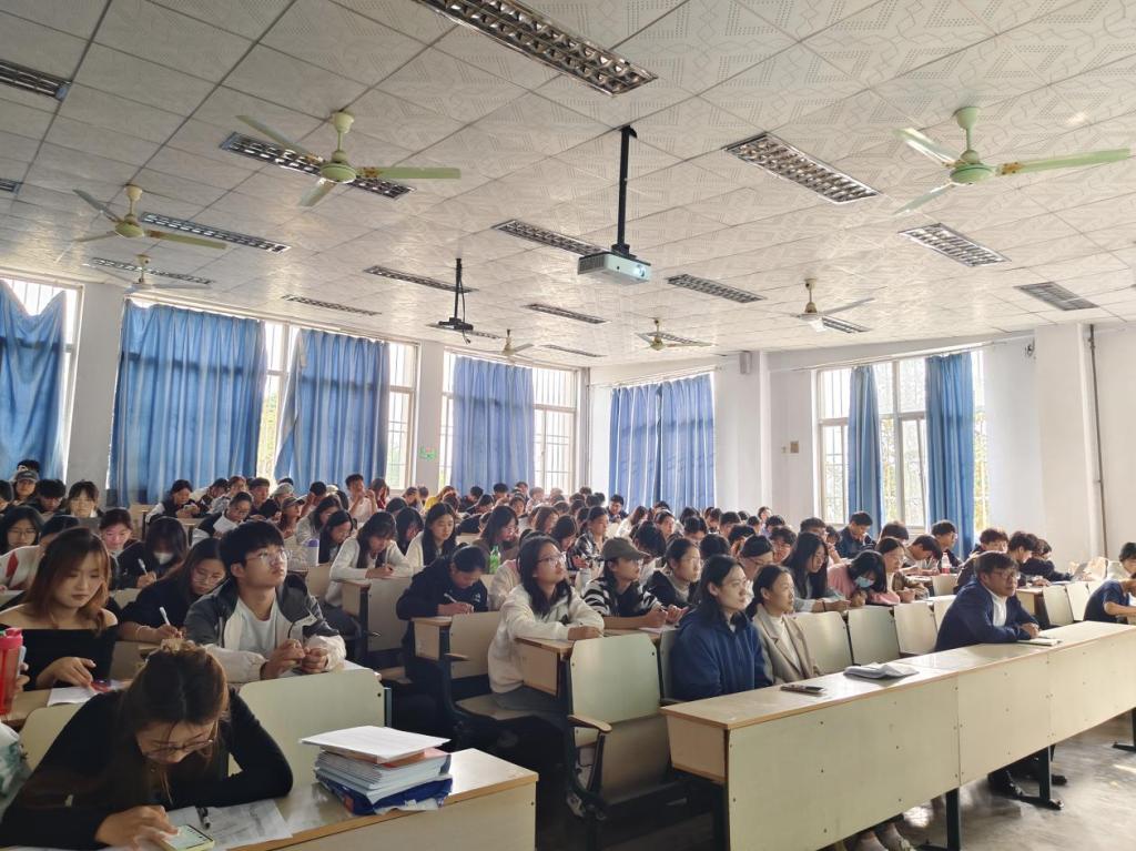 青年学术2.png