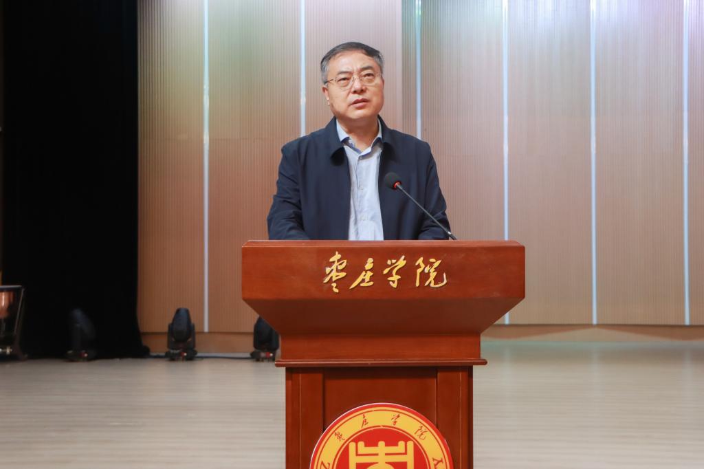 20251012中共中央宣传部原副部长王世明应邀来校作社会主义核心价值观与文化自信专题报告 (2).jpg