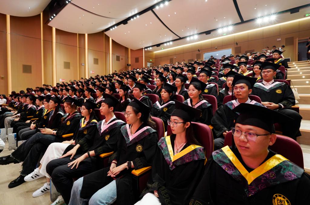20250619毕业典礼3.JPG