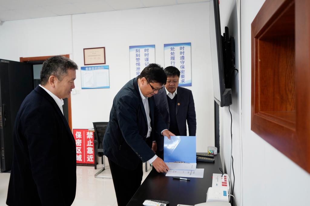 20251125研究生招生委员会会议5.JPG