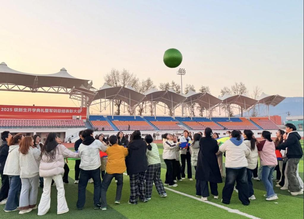 青春向阳2.png
