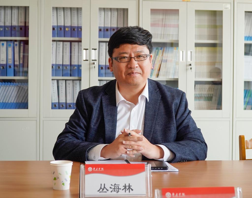 20250403丛海林校长调研化学院2.jpg