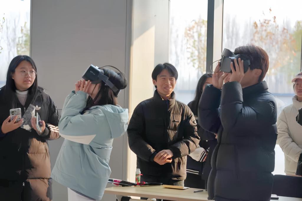 20241211日本AV七彩青春班墨创意集市17.JPG